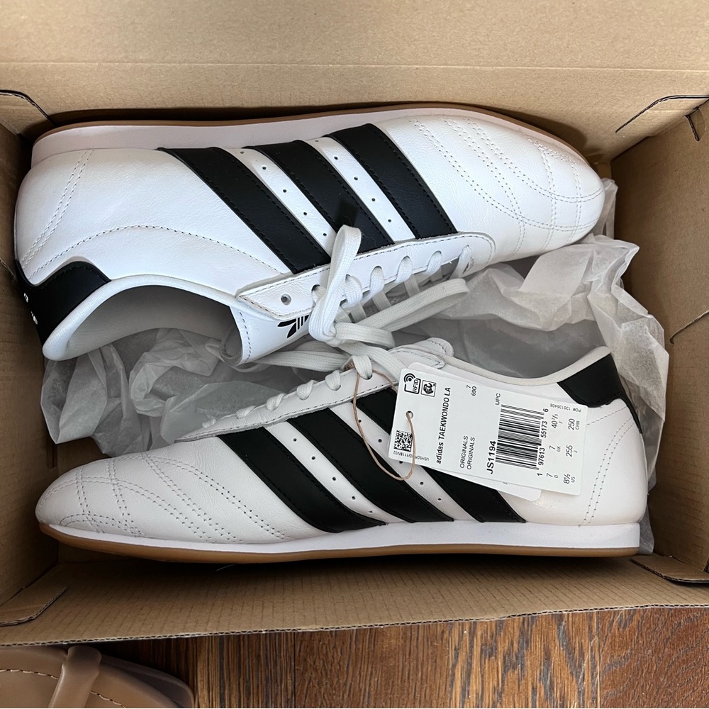 adidas Originals Taekwondo lace-up sneakers / trainers in white and black